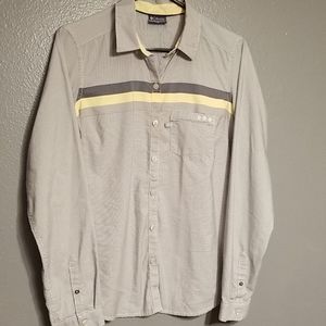Columbia Button-up long sleeve PFG Womens size M